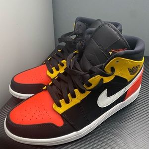 Jordan 1 mid